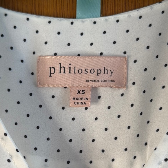 Philosophy White Cap Sleeve polka dot blouse Sz XS - Picture 2 of 9
